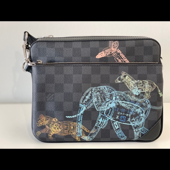 Louis Vuitton Trio Messenger (BRAND NEW) - Picture 2 of 11